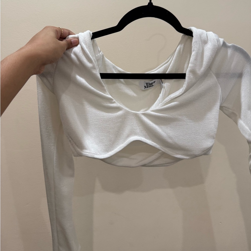 tiger mist White Long Sleeve Crop Top